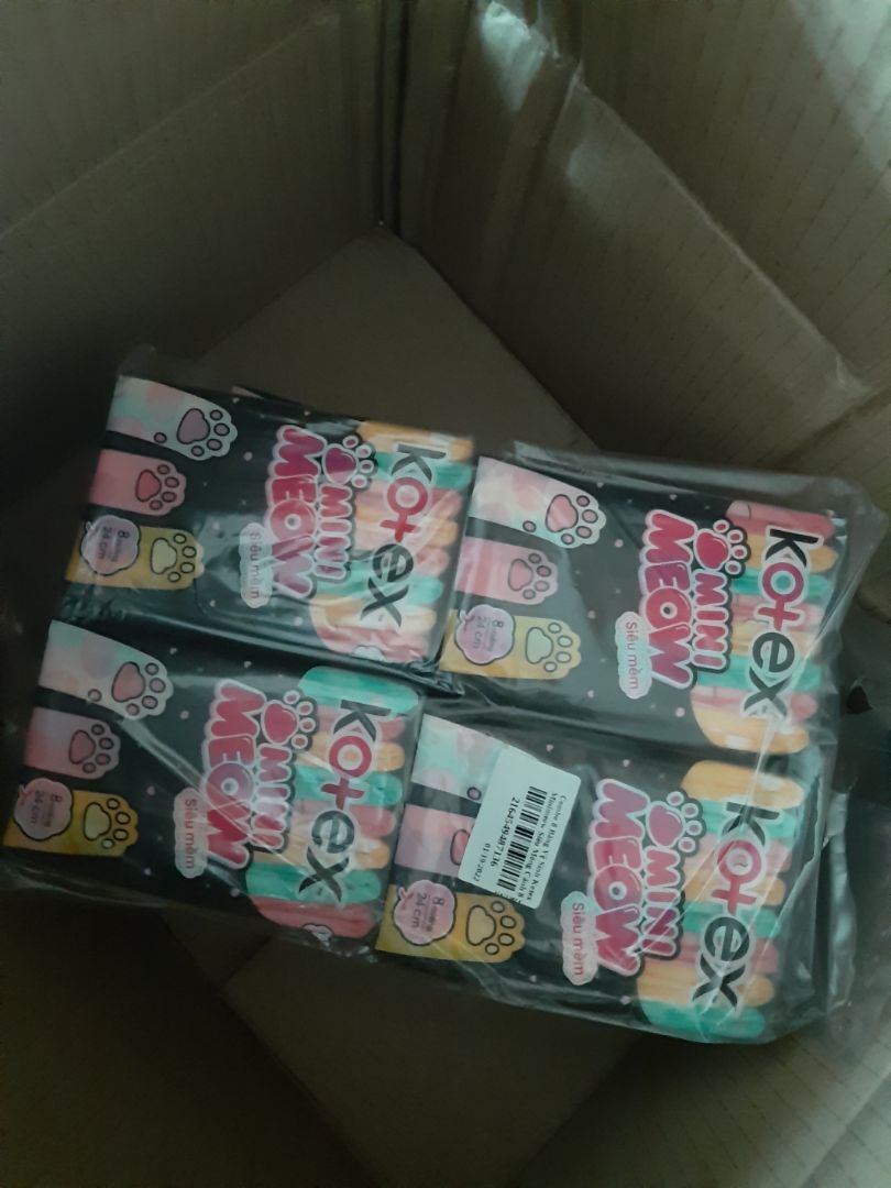 chùi ui phải nói là cute muốn xỉu luôn ấy, shop gói hàng rất cẩn thận luôn, quà tặng cũng dễ thương không kém, mua đúng đợt sale nên với giá 167k mà chất lượng sản phẩm vẫn gọi là ok