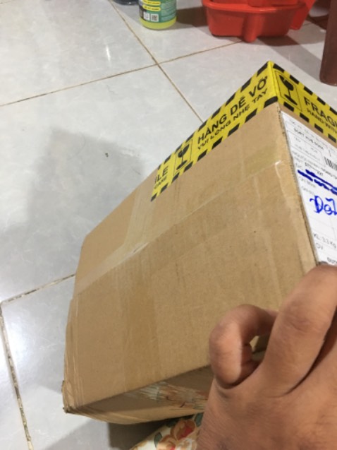 Đã nhận đủ hàng và đúng sản phẩm đã đặt . Thời gian giao hàng nhanh . Shop phản hồi thông tin sản phẩm rất nhanh . Đóng gói sản phẩm rất chắc chắn . Chất lượng sản phẩm thì thời gian sử dụng sẽ có câu trả lời chính xác . Sẽ ủng hộ shop nữa . Chúc shop một ngày tốt lành và nhiều may mắn .