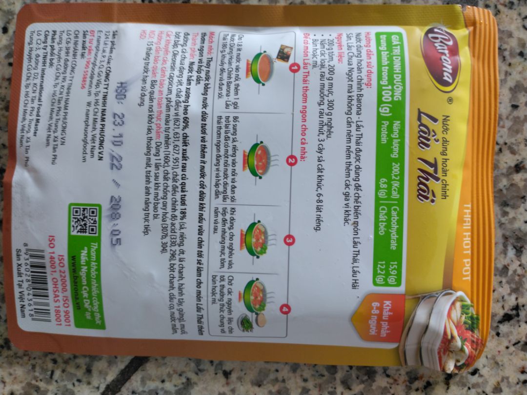 nước dùng thơm, chua . nên bỏ thêm xả cây khi nấu nước lẩu.