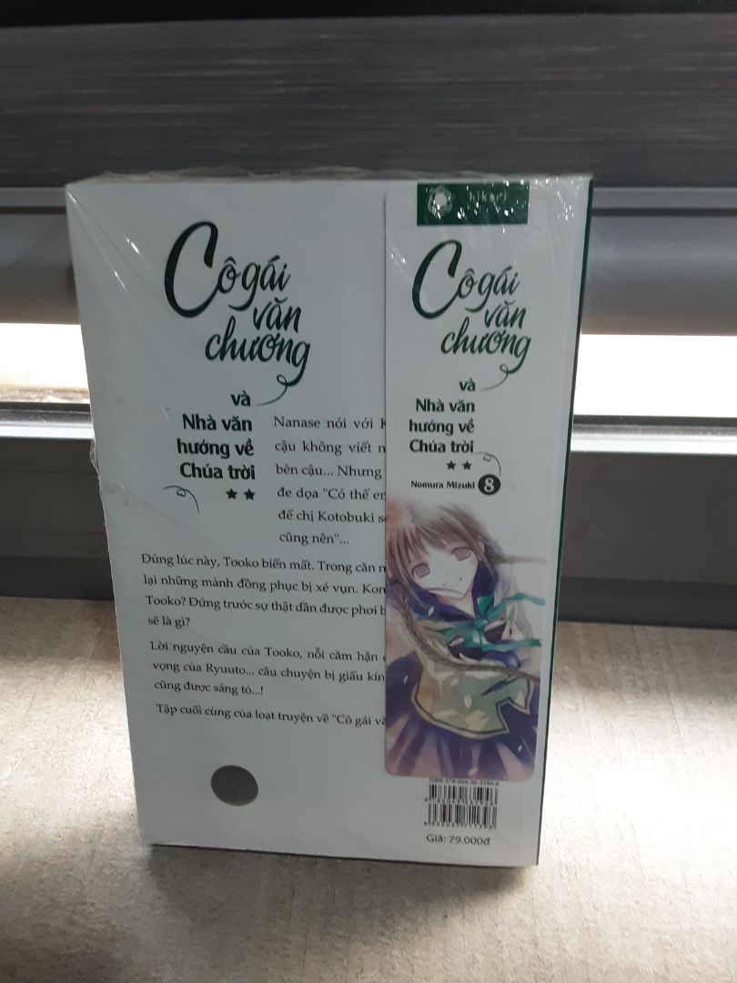 đóng gói gặp lỗi nhen, nhưng mấy cái khác đều ổn, với lại dù lỗi nhưng trang sách không bị nhăn nha