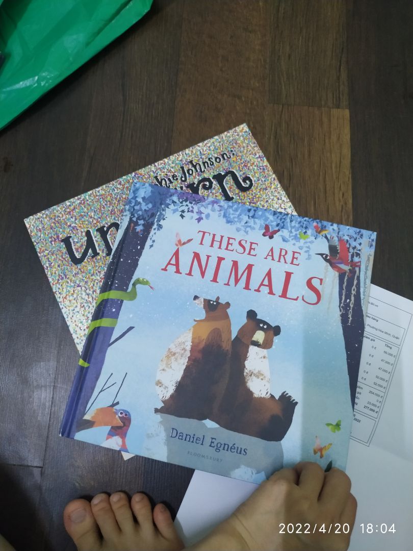 sách siêu đẹp luôn, thích hợp cho các bé 3 tuổi trở lên vì hình ảnh sinh động đáng yêu