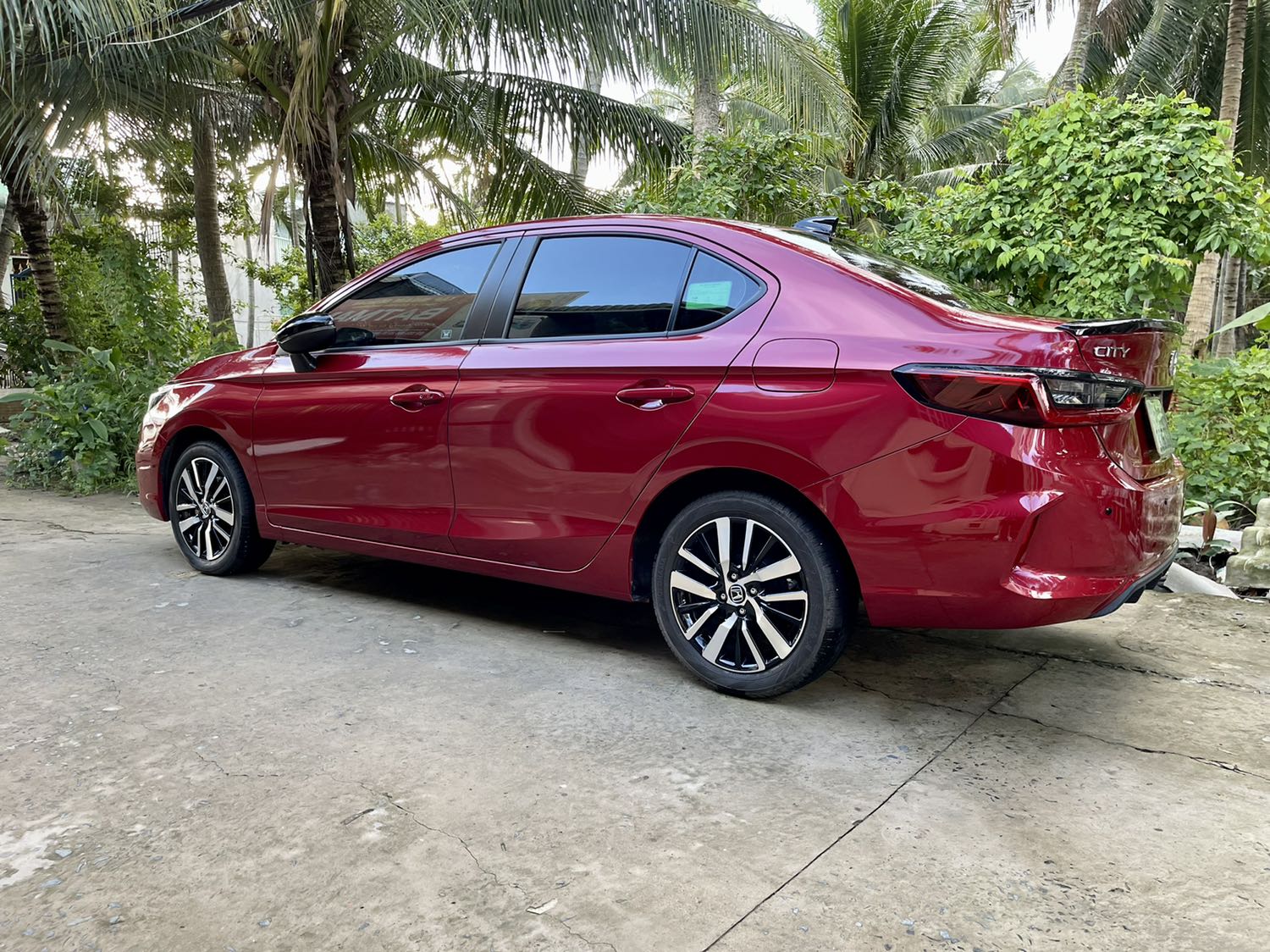 Sản phẩm tốt, làm bóng sơn xe. Khi nào dùng hết sẽ tiếp tục mua chai này.