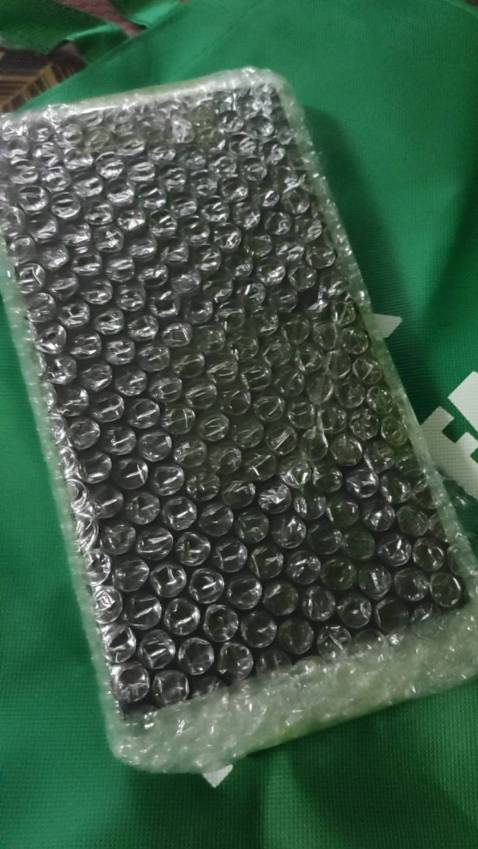 Sản phẩm đẹp, dày dặn và ổn so với giá. mình mua tặng nên rất vừa ý. đặt hôm trước là hôm sau nhận được. cám ơn shop. Sản phẩm đẹp, dày dặn và ổn so với giá. mình mua tặng nên rất vừa ý. đặt hôm trước là hôm sau nhận được. cám ơn shop.