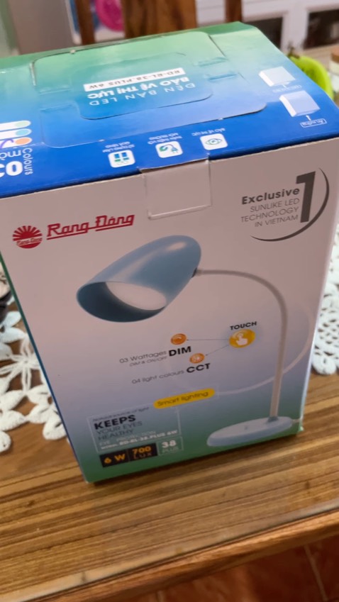 Mới nhận hàng, đóng gói kỹ lưỡng, đèn thiết kế đẹp, chế độ sáng điều chỉnh dễ dàng, chưa xài lâu nên ko biết độ bền thế nào