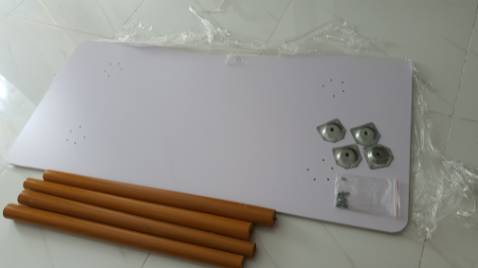 Phí vận chuyển quá đắt 150k
Chân bàn kênh 5cm
phần gỗ ko có lỗ khoan nếu tay nữ vặn bằng tu vít bình thường là phồng luôn tay
nhà ko có tu vít nữa thì đúng bi kịch

Ko có mang yếu tố đặt người tiêu dùng lên hàng đầu
Chỉ hợp với nhà có đàn ông và phải có tu vít nếu ko thì hơi căng

Ko có tiêu chí all in one để nếu KH ko có dụng cụ vẫn lắp được