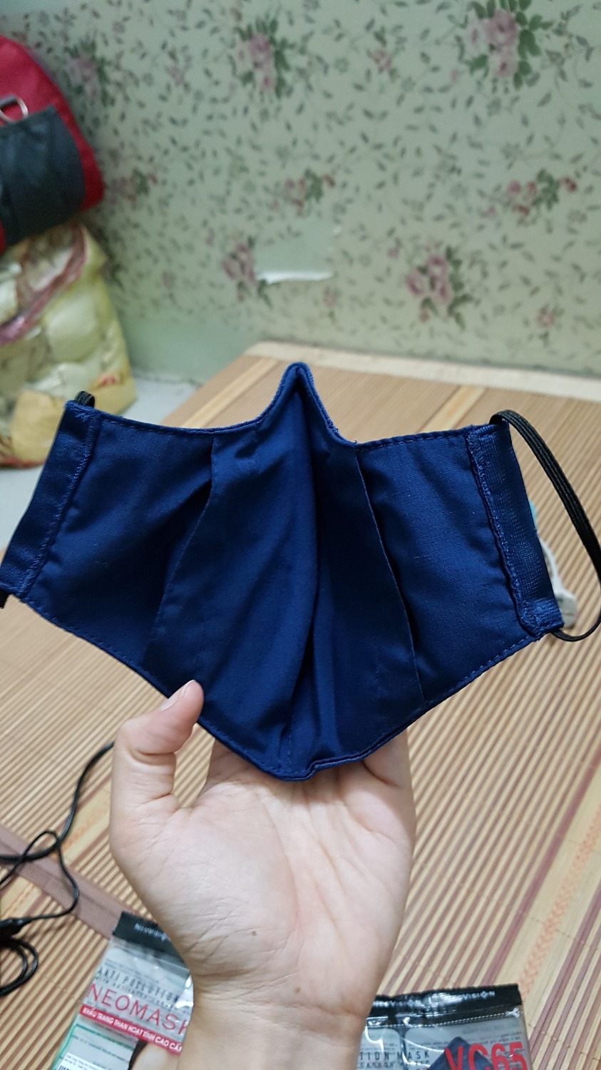 Đóng gói cẩn thận, bao bì ổn. Giao hàng tiêu chuẩn, tạm chấp nhận. Nói chung chất lượng sản phẩm, mẫu mã, bao bì, giao hàng đều chuẩn.