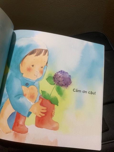 một cuốn sách rất thú vị và sáng tạo, con thoải mái quan sát và hiểu theo cách nghĩ của con