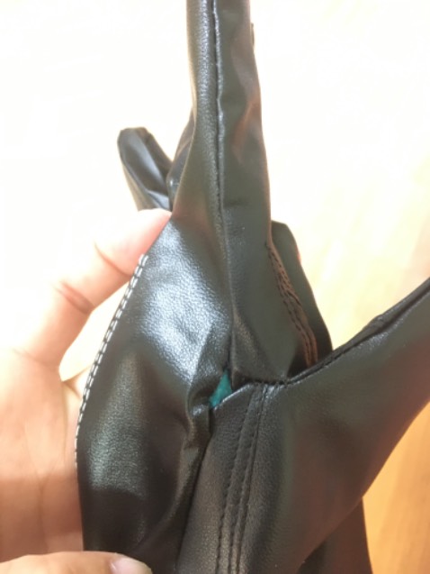 Đã từng mua tại shop lần 1 ok. Lần này hàng giao lỗi đường may hở giữa ngón trỏ và ngón cái, găng đeo hơi chật