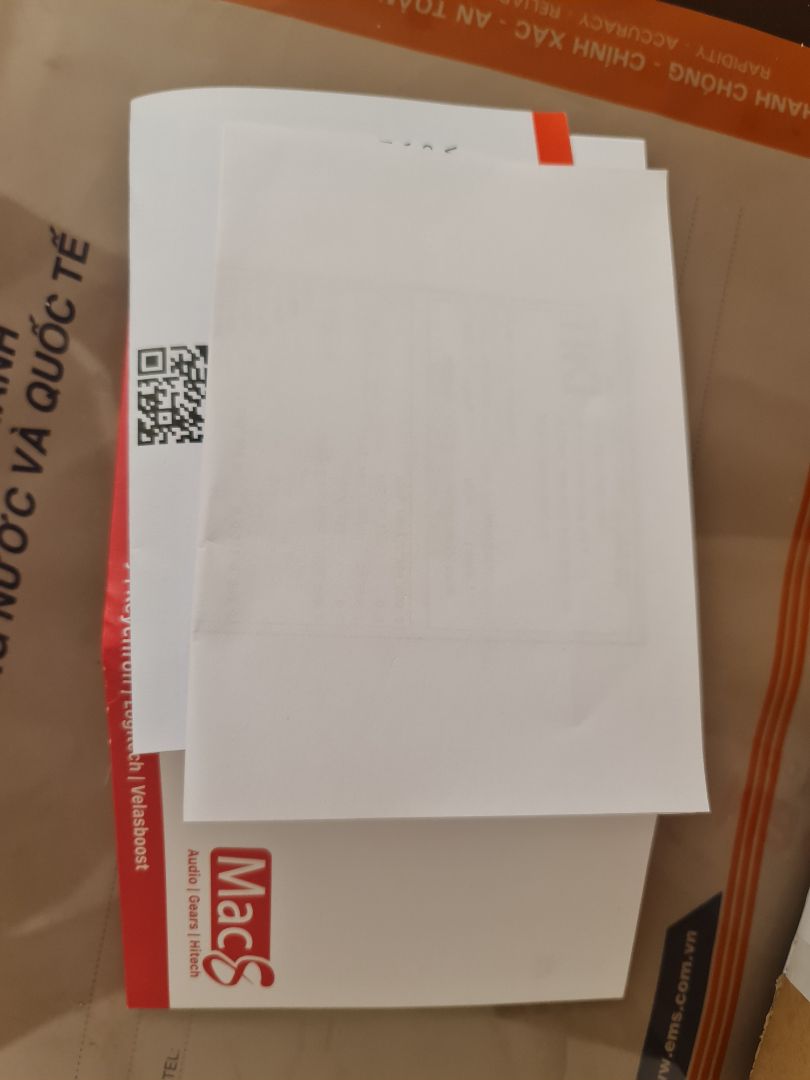 Giao hàng nhanh hơn dự kiến, Chuột cầm chắc tay, đầm và chất lượng tinh xảo. Cơ chế Magspeed của logitech hoạt động tuyệt vời và hữu ích. Nhà bán rất uy tín và cẩn thận trong đóng gói hàng. Ủng hộ tiếp tục.