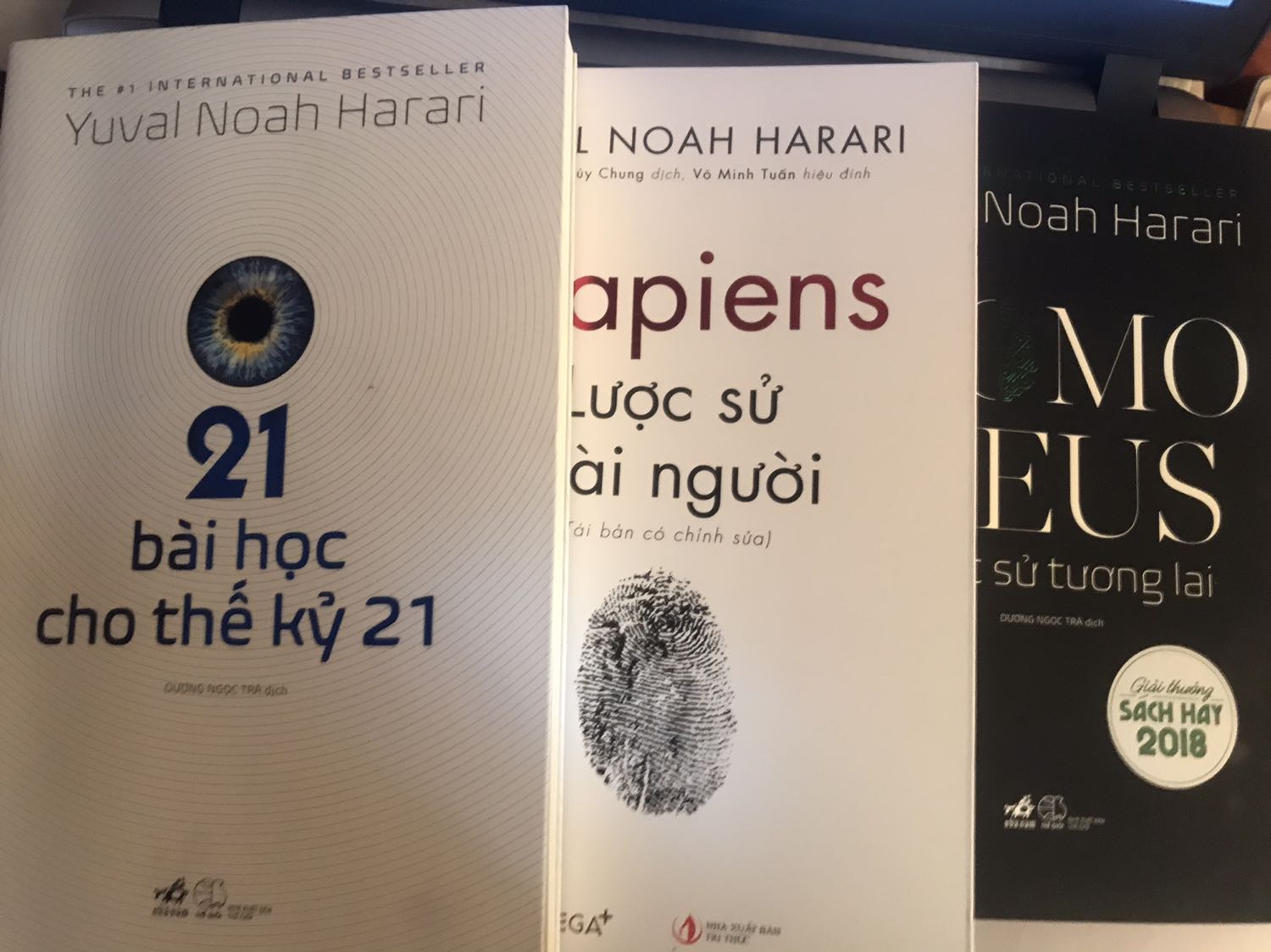 Cả rổ kiến thức luôn mà nó hơi khó đọc. Nhưng nếu hiểu và tư duy được các vấn đề của cuốn sách thì một chân trời mới sẽ mở ra với bạn!!!