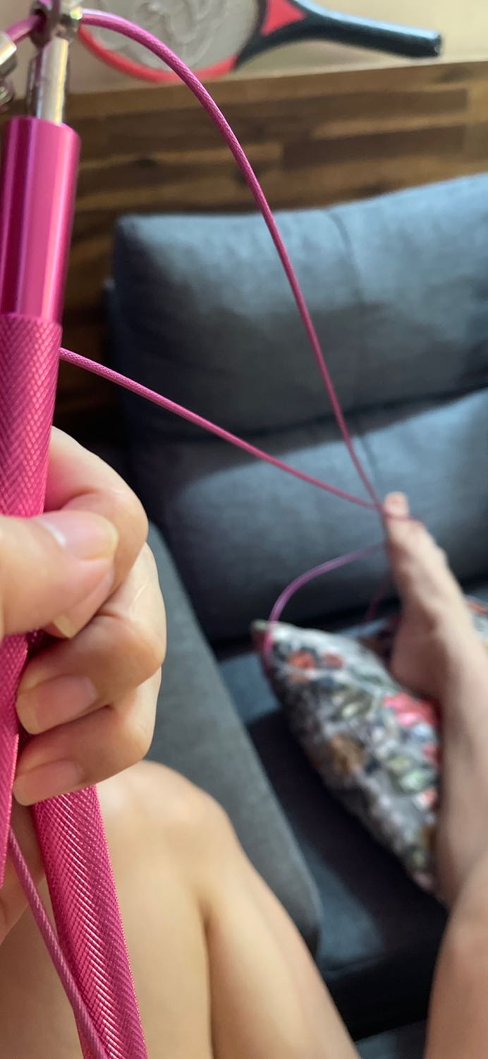 Sản phẩm tốt , màu hồng trang nhã đem lại nét sang trọng cho người tập , thu hút ánh nhìn của mọi người xung quanh , mua rồi để chống mắt lên xem tập được mấy lần 😂