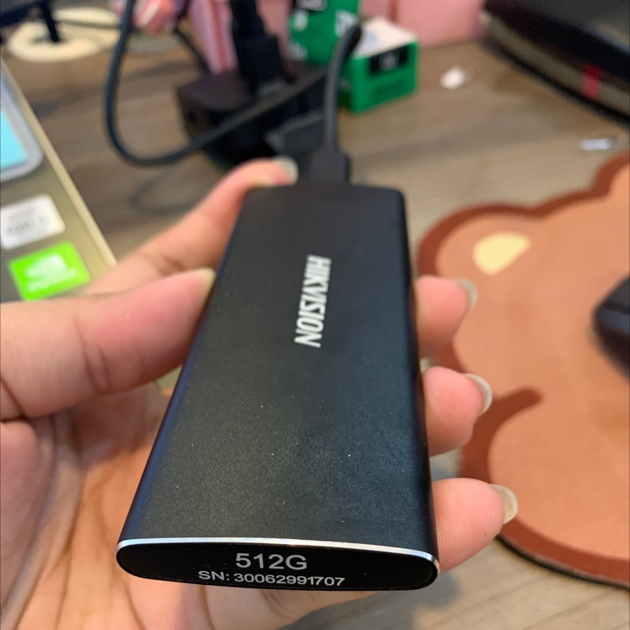 Giao hàng nhanh. Đóng gói tốt. Tốc độ lưu cũng khá tốt. Dùng được 476GB