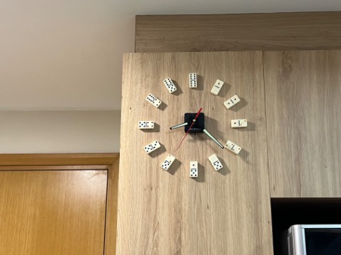 Chất lượng ổn, kim không dạ quang lắm, đáng lẽ cho 4,5 sao nhưng không đánh giá được. Sản phẩm đồng hồ tự làm thấy đẹp Chất lượng ổn, kim không dạ quang lắm, đáng lẽ cho 4,5 sao nhưng không đánh giá được. Sản phẩm đồng hồ tự làm thấy đẹp