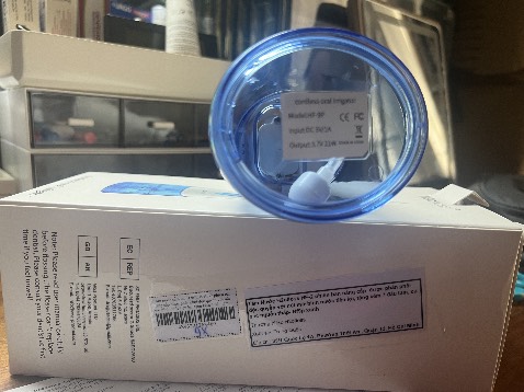 Mình đặt phiên bản HF-2 có nút nhấn mở bình tự động,mà shop giao phiên bản cũ HF-9 không có nút nhấn mở bình 🙁