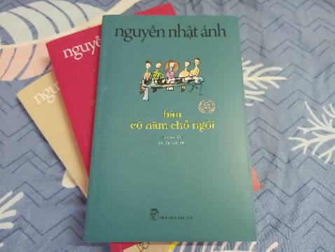 Sách đẹp, giấy đẹp, in và trình bày đẹp. Các tác phẩm của Nhà văn Nguyễn Nhật Ánh luôn cuốn hút các độc giả với nhiều cảm xúc của lứa tuổi học trò. Nhà sách Tiki giao hàng nhanh, bọc gói sản phẩm cẩn thận. Xin cảm ơn Tiki.