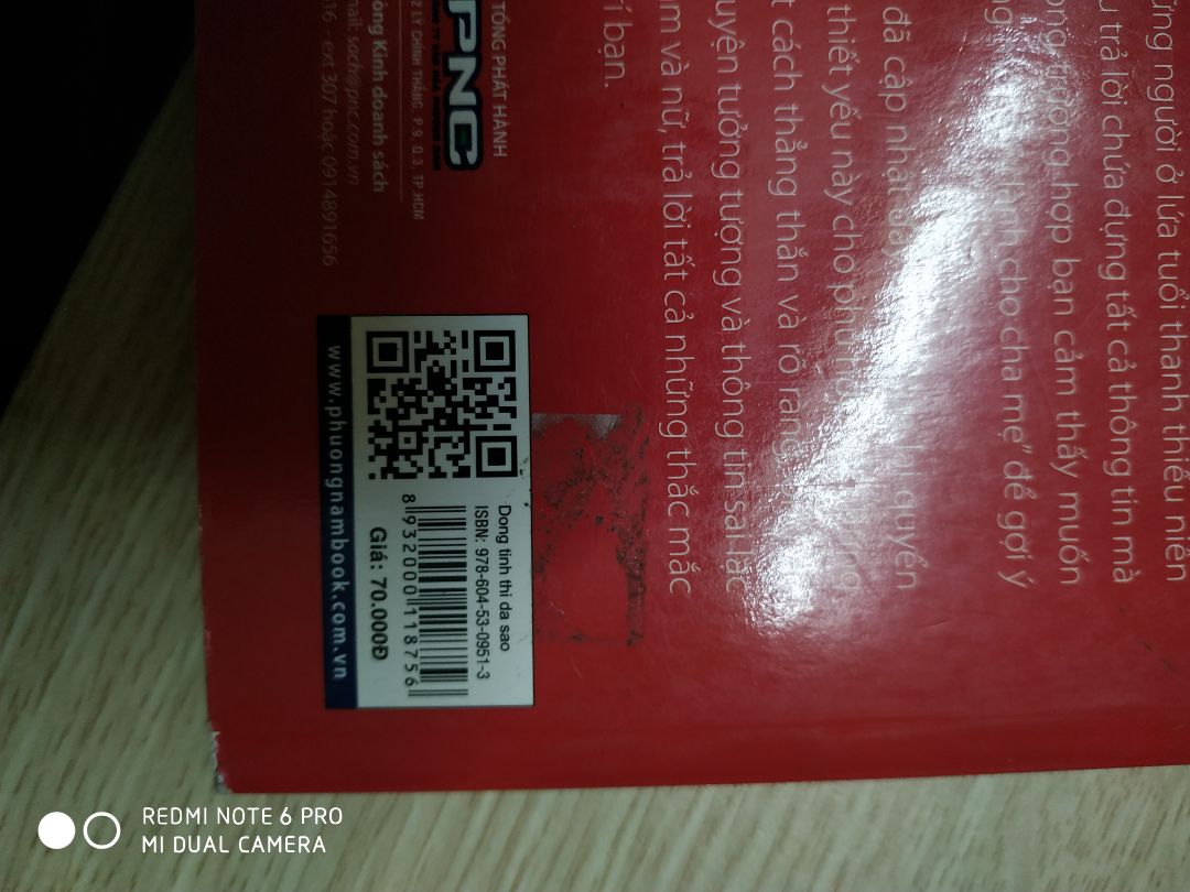 lần đầu mua hàng trên tiki mà mình cảm thấy thất vọng như vậy. Mang tiếng mua sách thì mua ở tiki mà sách cũ, bụi bẩn rất nhiều, tuy nhiên đc cái giá rẻ hơn và nội dung cũng oke. nhưng thật sự thì buồn