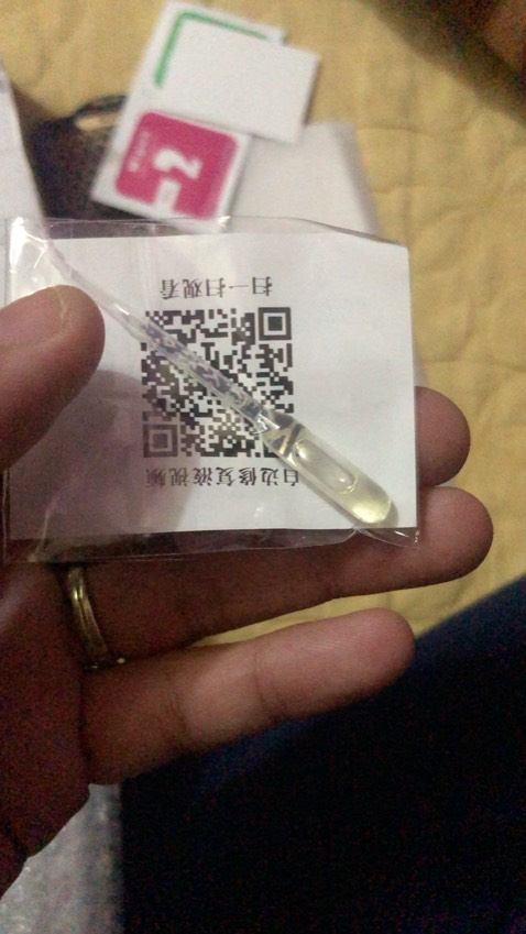 Mình thấy kính rất chắc chắn, dán lên máy rất đẹp, shop đóng gói cẩn thận