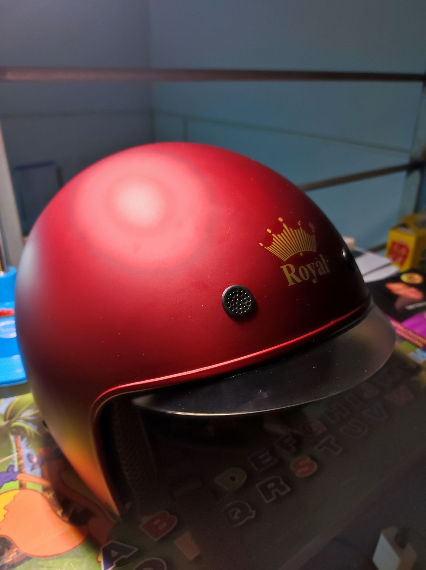 Mũ đẹp, giao hàng nhanh.
Nhưng khâu đóng gói k kĩ, k có lót mũ cẩn thận, chỉ có túi mỏng của mũ .