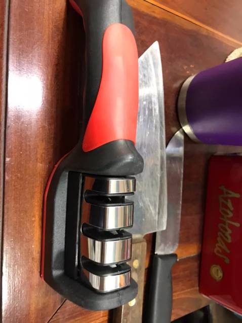 Mai nhanh kéo 2-3 cái là sắc, dễ dùng cho chị em .