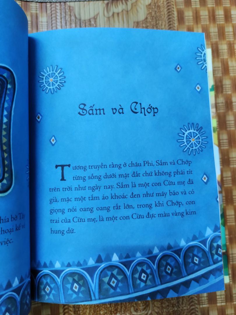 sách đẹp, in màu, giấy tốt và chất lượng.