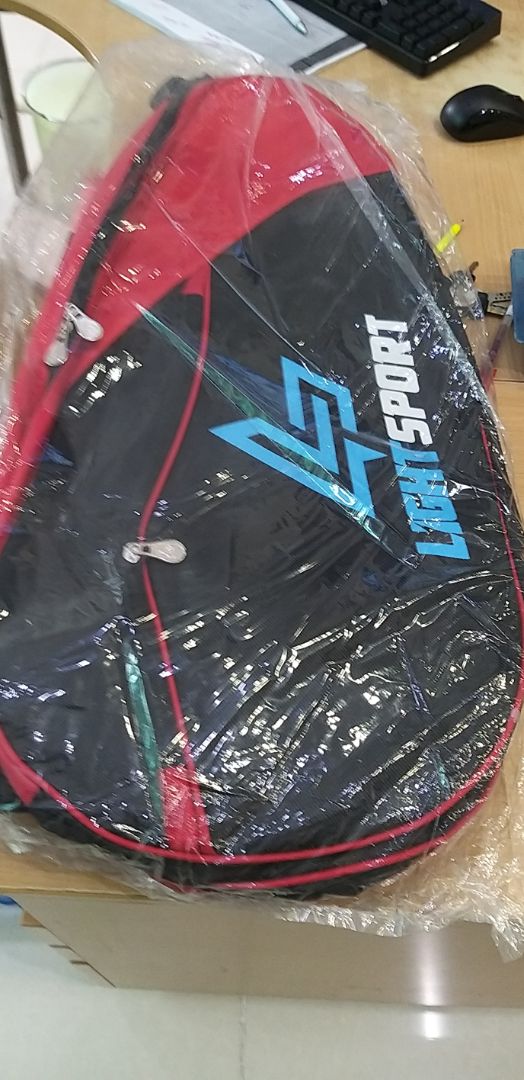 Bao đẹp, chắc chắn, giá mềm Rất ưng ý túi vợt này. cảm ơn shop.