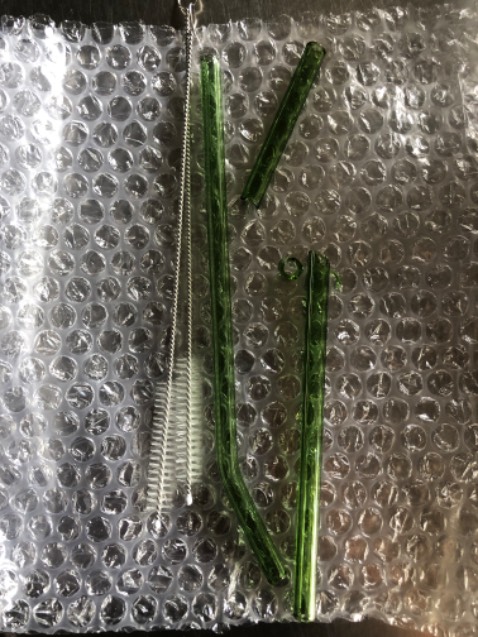 Bán hàng *** đảo, nói 4 ống mà giao có 2 ống. Giao 2 ống còn giao bể cho khách. Đề nghị tiki loại những nhà bán như thế này ra khỏi App. Càng ngày càng mất lòng tin nơi tiki