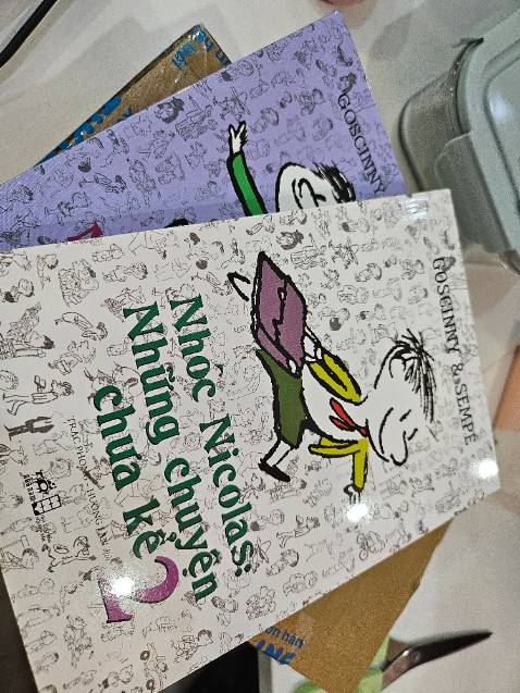 Đóng gói cẩn thận, nvien tận tình
Nội dung thì siu hay khum bàn cãi