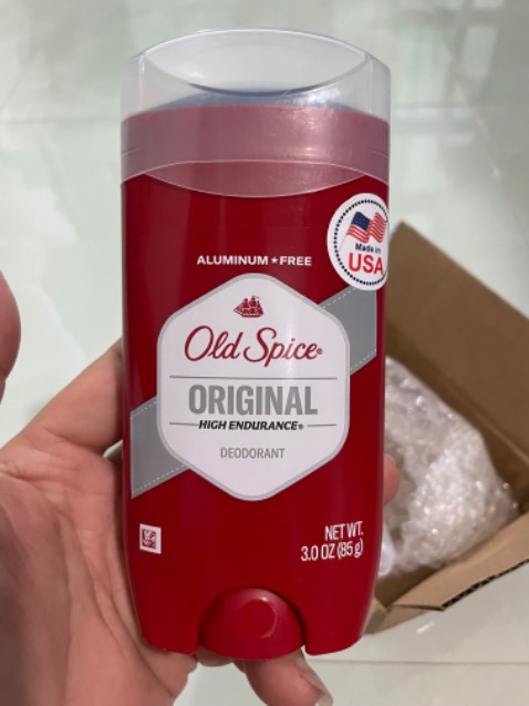 Chưa sử dụng nên chưa đánh giá được chất lượng nhưng thương hiệu này thì đã tin dùng 8 năm nay rồi🙂
Có điều Tiki nên xem xét lại bên Viettelpost ko hề có một cuộc gọi báo cho mình mà tự báo là giao hàng ko thành công do khách hàng abc … rồi khi gọi được mình nói đang đi làm chiều về nhân viên kêu về ghé kho nhận dùm, tới về ghé kho đợi cho đã nhân viên gọi hỏi thì nói hàng cầm theo kêu khách về chiều giao. J&T hay GHN, GHTK chưa ai có cách làm việc kiểu của Viettelpost cả, bực ra mặt thì nv nói a thông cảm dùm, tui nói đánh giá 1⭐️ còn thấy tiếc 🤔