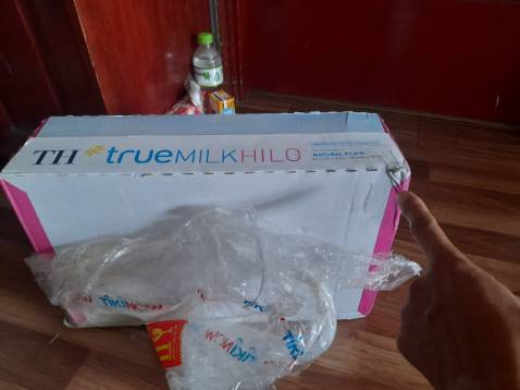 Tôi không hài lòng, rất mong Tiki liên hệ lại, thùng sữa vận chuyển kiểu gì mà vỡ thì quá ẩu.