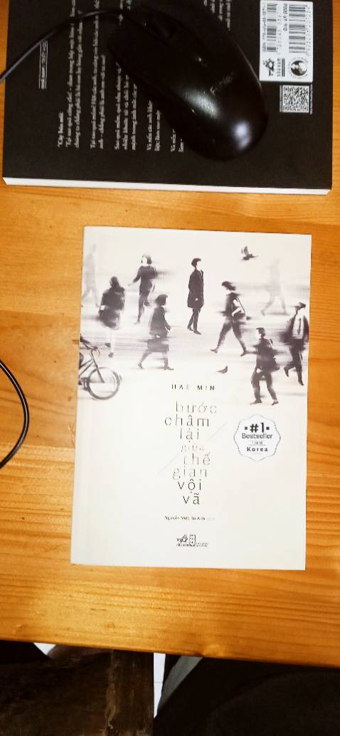 Cũng được, một liều an thần tạm thời. Dịch văn giản dị, gần gũi, ấm áp, tuyệt vời. Tuy nhiên nội dung rất hời hợt. Cảm ơn cuốn sách.