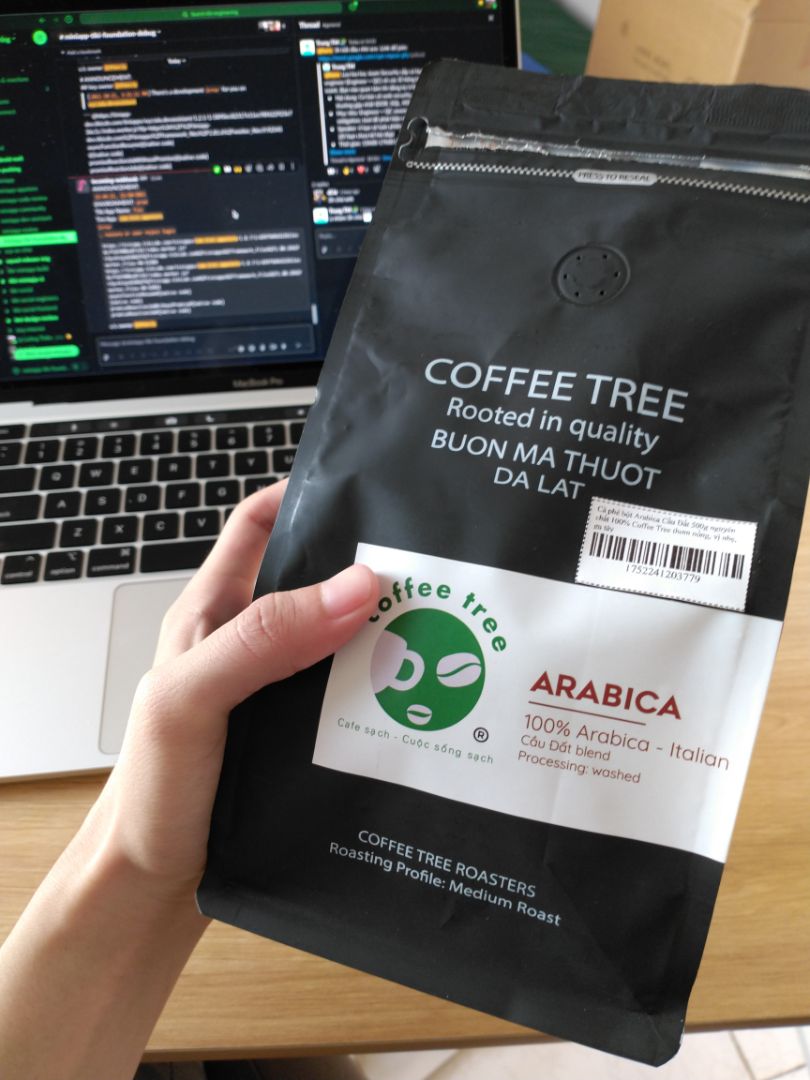 Đậm chất của arabica. Không phải dân chuyên nên mình không biết reviews nhiều. Nhưng mà với vị và độ rang phù hợp như sản phẩm này sẽ khiến mình mua lại ở đây nhiều lần..
(Ship Tiki Now có tiếng rưỡi, shock 😳)
🌟🌟🌟🌟🌟