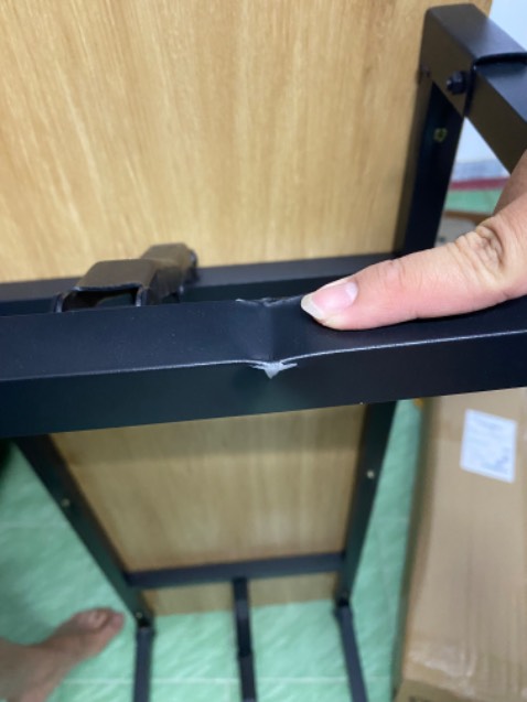 Do trong lúc vận chuyển bị va đập nên mình hiện muốn yêu cầu đổi trả sản phẩm mới