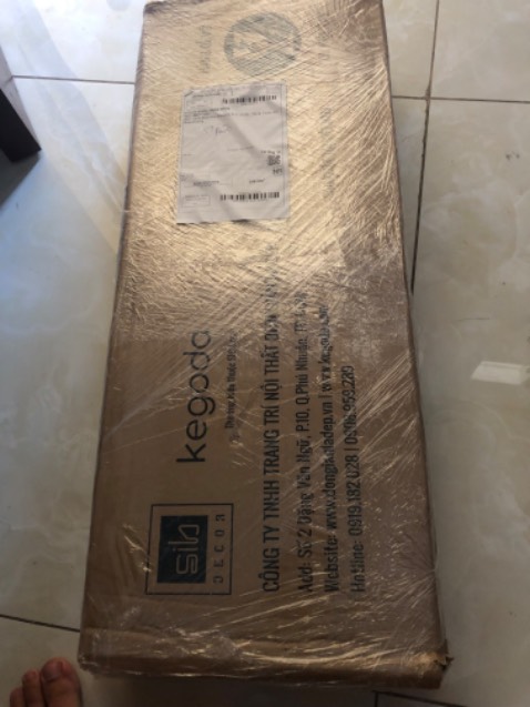đóng gói rất tốt, mà seo không hiểu là tiki không giao t7,cn?!? làm chờ sang tuần mới nhận được lâu quá. mà thấy ghi có tặng cây vít mà k thấy, bàn bề ngang k đủ để lap nên chắc k dùng được để chắn chổ quá, mà chất liệu hài lòng lắm, sib xài chất liệu tốt nên tui mới mua