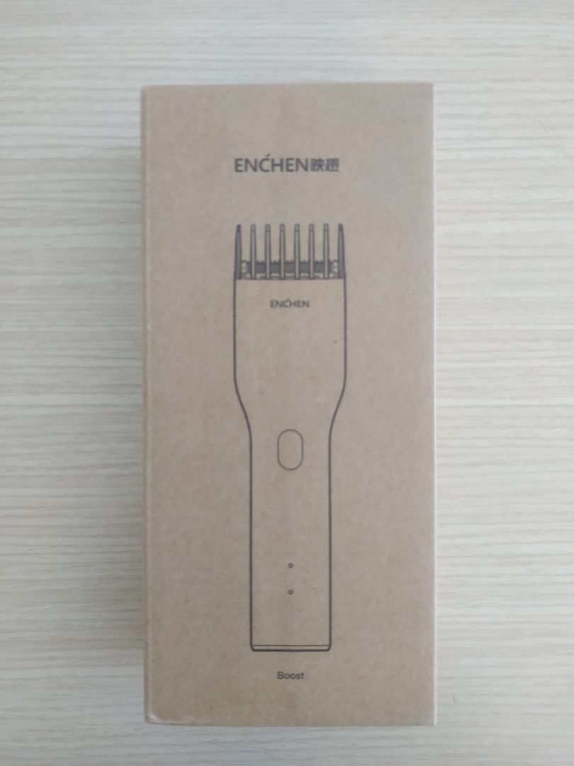 hoàn thiện tốt, cầm chắc tay, máy cắt ok mà do tông đơ hơi xấu nên ko chụp quả đầu. máy ngon nhưng muốn đầu đẹp phải tìm ng khéo tay nha cả nha