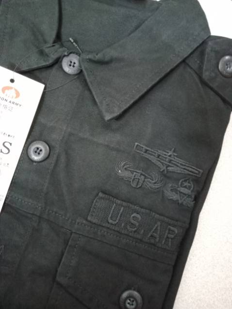 Aó đẹp đường may chất lượng vải dày dặn nặng tay luôn giao hàng quá nhanh luôn cảm ơn shop nhé