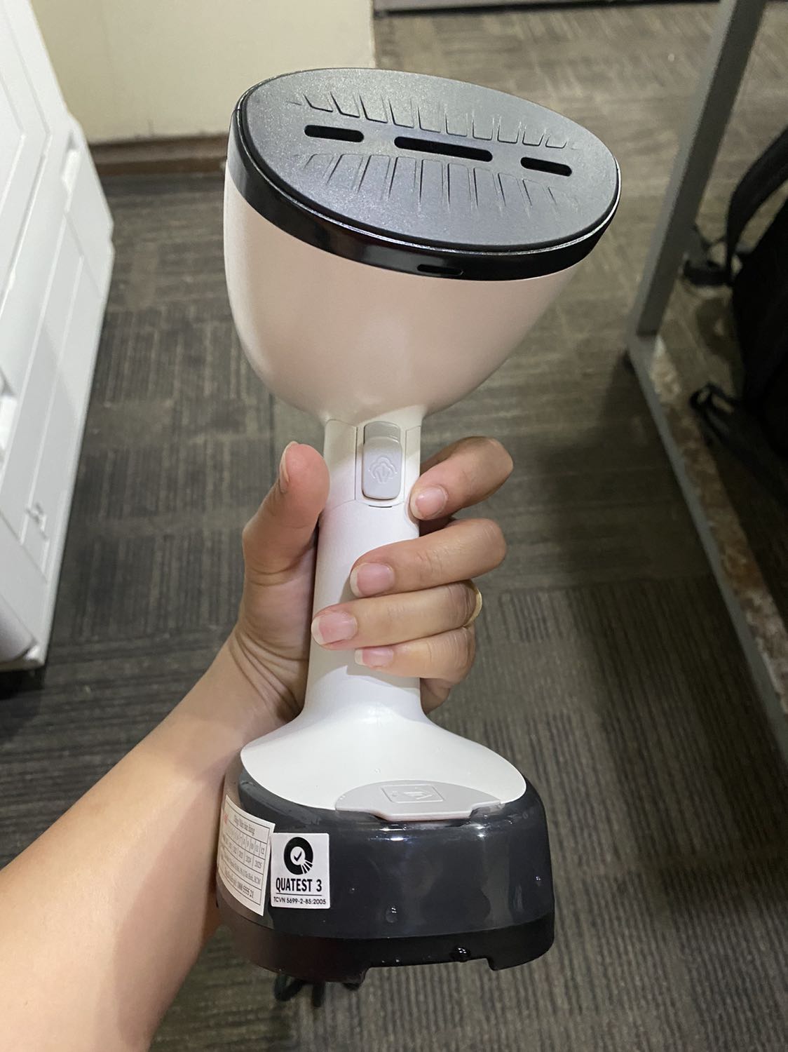 Ngoại quang đẹp, sang chảnh nhưng sp bị lỗi sử dụng ko phun ra miếng hơi nao. Mới nhận hàng *** thử kn