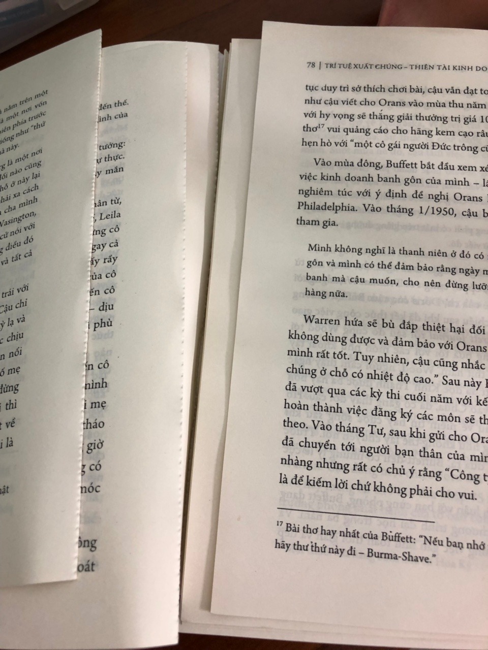 Theo thói quan, nhận được sách là mình ký tên. Ký tên xong lật vài trang thì sách bung ra rơi lã chã. Mình tin tưởng Tiki đã kiểm tra chất lượng rồi mới giao. Thất vọng ghê!
Gọi call-center thì trả lời vô cảm: ký tên vào sách rồi thì thôi không có hỗ trợ. Mình có thể tự mua sách mới nhưng cách trả lời thế thì không chấp nhận được.
Mình yêu cầu gặp cấp quản lý để góp ý thì nói quản lý bận, sẽ gọi lại trong ngày. Đợi hết ngày mà không gọi nên mình mới viết mấy dòng này.