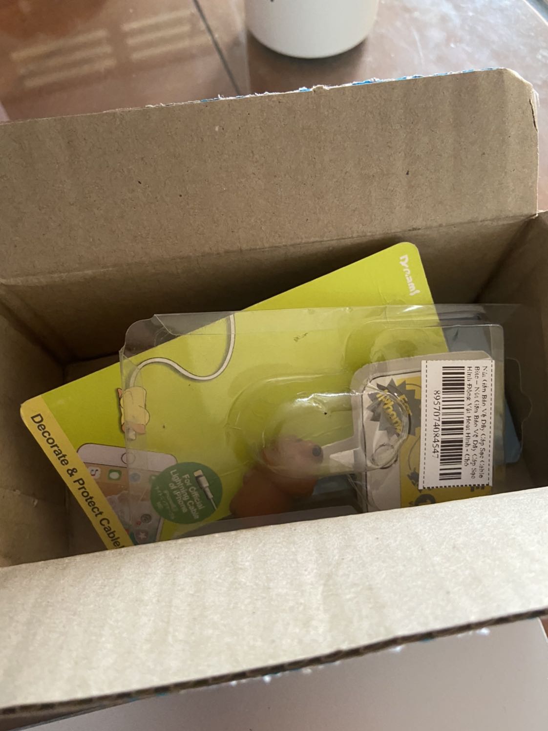 - Giao hàng nhanh
- Đóng gói bên ngoài tốt (hộp giấy của tiki)
- Sản phẩm không còn nằm trong hộp đựng, bị rơi ra ngoài hộp (hộp đựng sản phẩm)