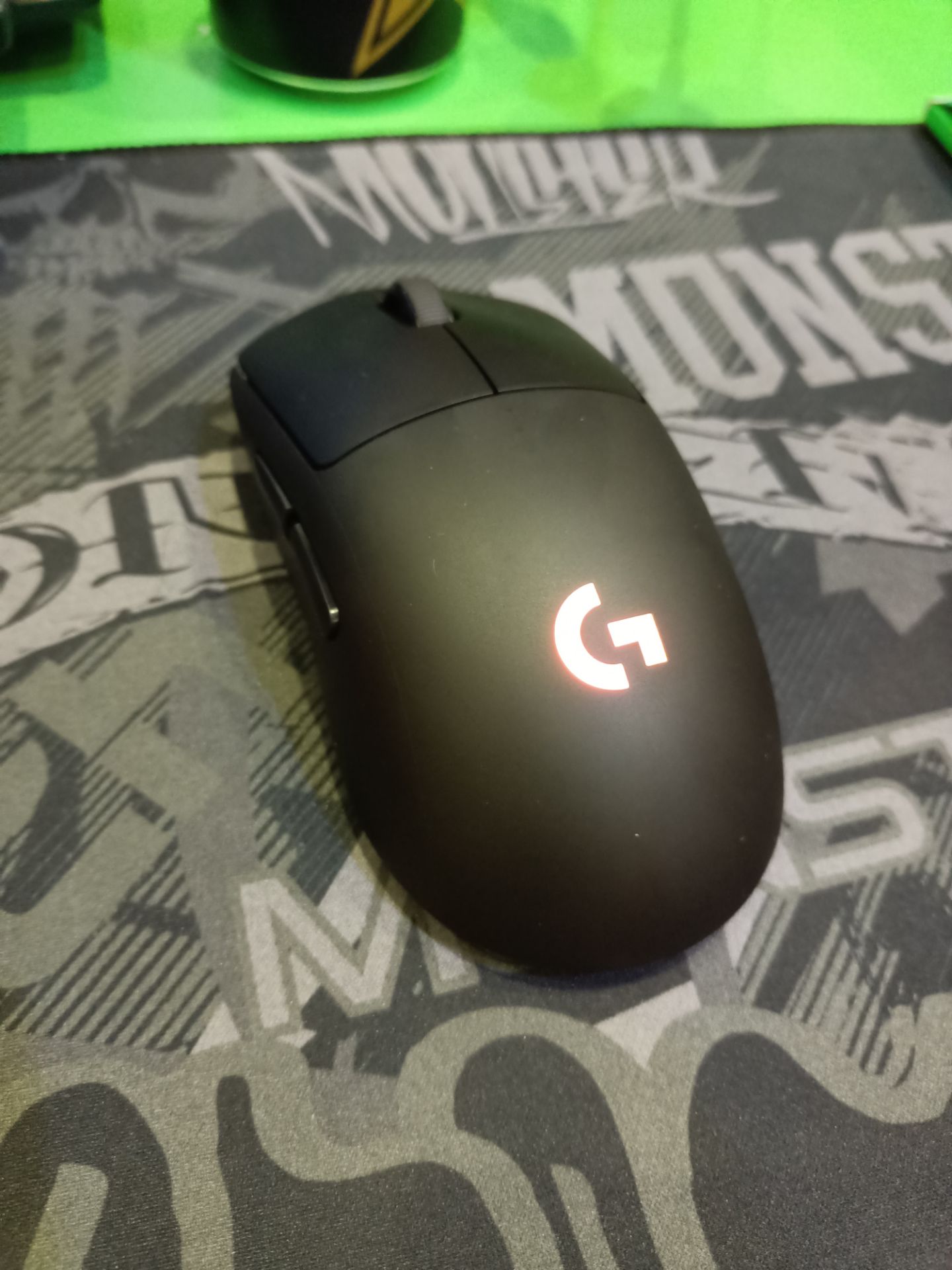 Hàng chính hãng nguyên seal, kết nối GHub sử dụng tốt. Trải nghiệm game rất ổn Hàng chính hãng nguyên seal, kết nối GHub sử dụng tốt. Trải nghiệm game rất ổn