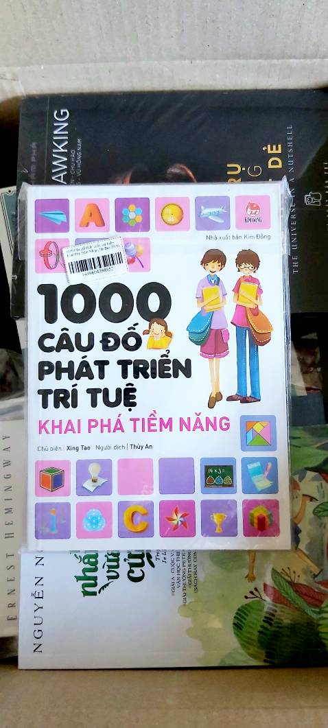 Chất lượng sách tốt, nội dung và hình ảnh phong phú