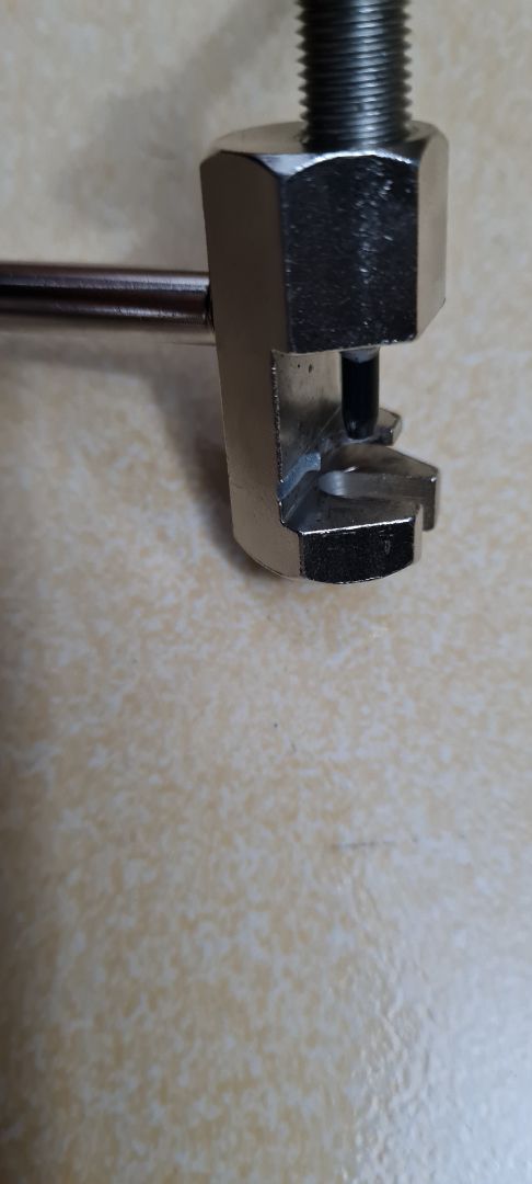 chất liệu của sản phẩm yếu 
 dễ bị bể