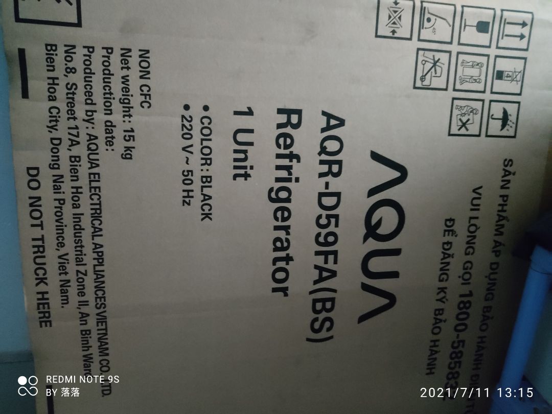 Xài cũng được. 
Hưm, ko để được nhiều kem trên ngăn đá, nhiệt độ làm đá khoảng mức 4 hoặc 5. 
Bên bảo hành dặn mình đây ko phải là tủ làm đá cho nên mỗi lần chỉ để đc 1 khay đá với 1 cây kem nhỏ thôi. 
Chủ yếu nó làm mát. 
Nên ai có ý định mua làm đá như mình thì nên mua loại size lớn hơn nha.
Hàng của Aqua xài thì ok rùi. Ko hao điện nhiều. Máy chạy tương đối êm. 
Mình cho 4 sao vì mình ko biết nó ko làm đc nhiều đá =)))) 
Nói chung là loại này xài ok.