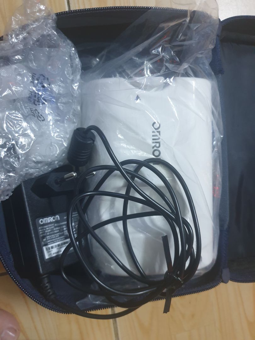 Máy xài tốt nhưng hơi ồn. Mình mua dòng này được quảng cáo là giảm ồn rồi mà nó còn kêu như vậy, dòng khác chắc kêu to hơn nhiều. Máy xài tốt nhưng hơi ồn. Mình mua dòng này được quảng cáo là giảm ồn rồi mà nó còn kêu như vậy, dòng khác chắc kêu to hơn nhiều.