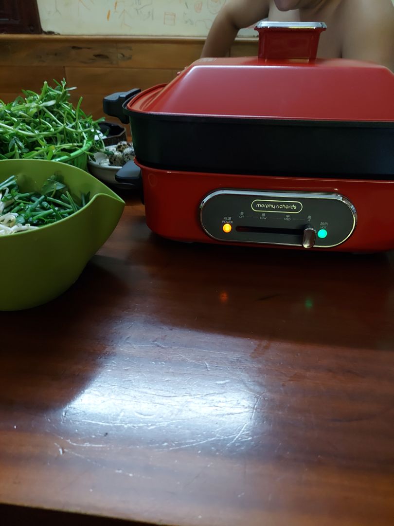 mua về là dùng luôn, thiết kế đẹp, nắp mỏng