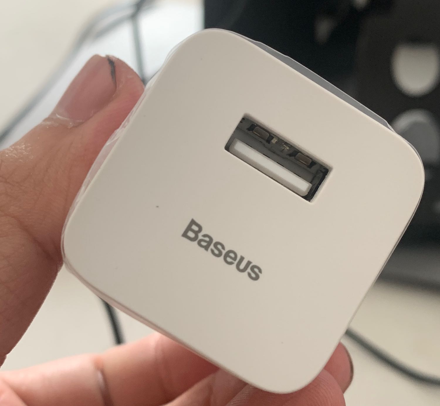 Đóng gói cẩn thận. Cầm chắc tay. Chất lượng phải qua thời gian sử dụng mới đánh giá được.