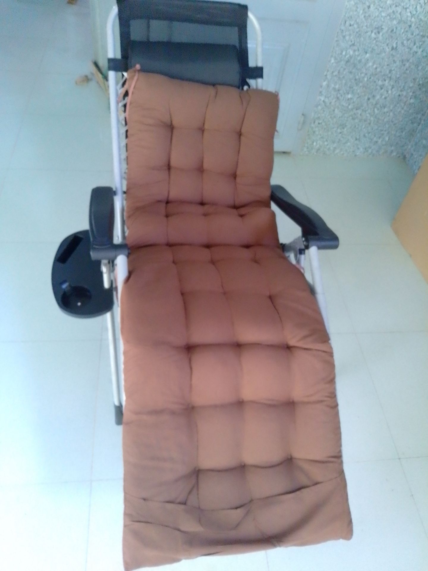 giao hcm đi tỉnh nửa ngày tới. tiki thần tốc. ghế đẹp chắc