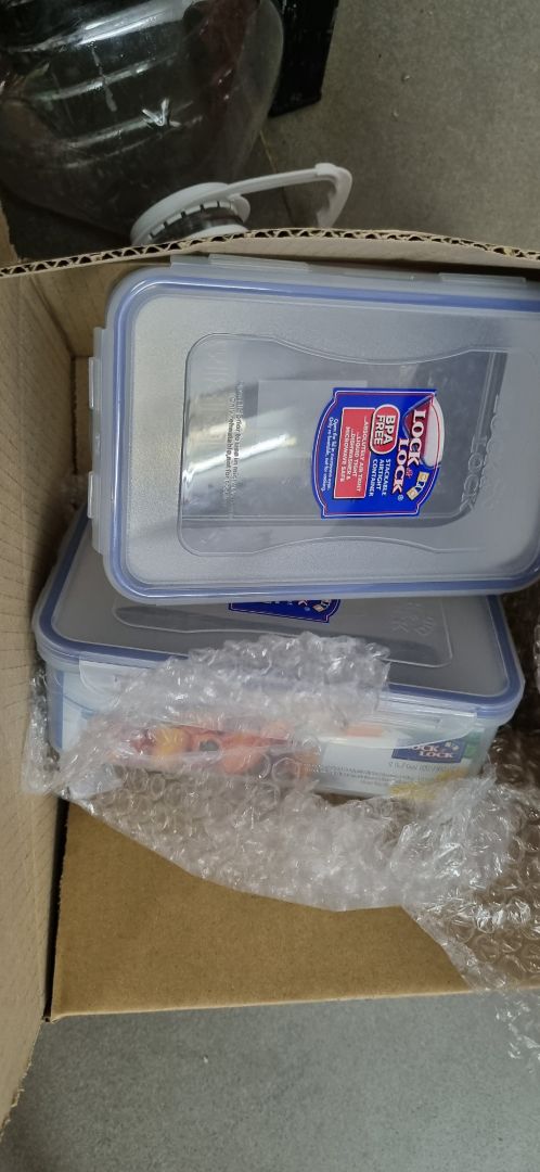 Hàng dày, chắc. Chưa mua lần nào ở shop nên không biết chắc chắn hàng thật hay không. Cám ơn NCC và Tiki