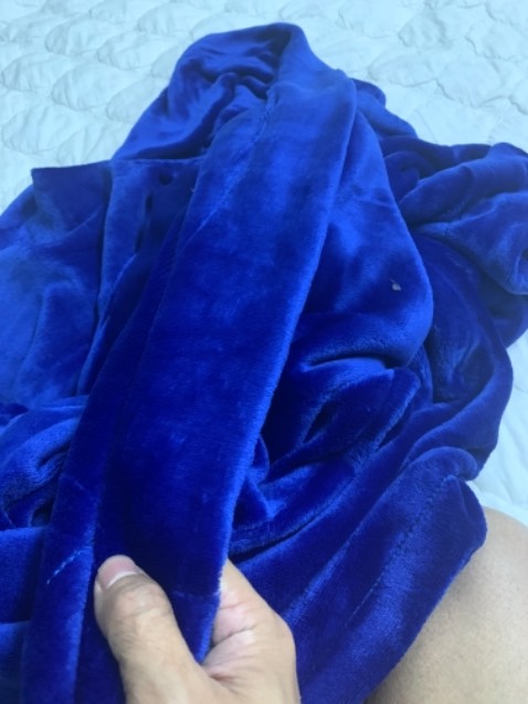 Treo đầu dê bán thịt *** , nên cân nhắc trước khi mua, gửi đến người bán: buôn bán thật thà chút,