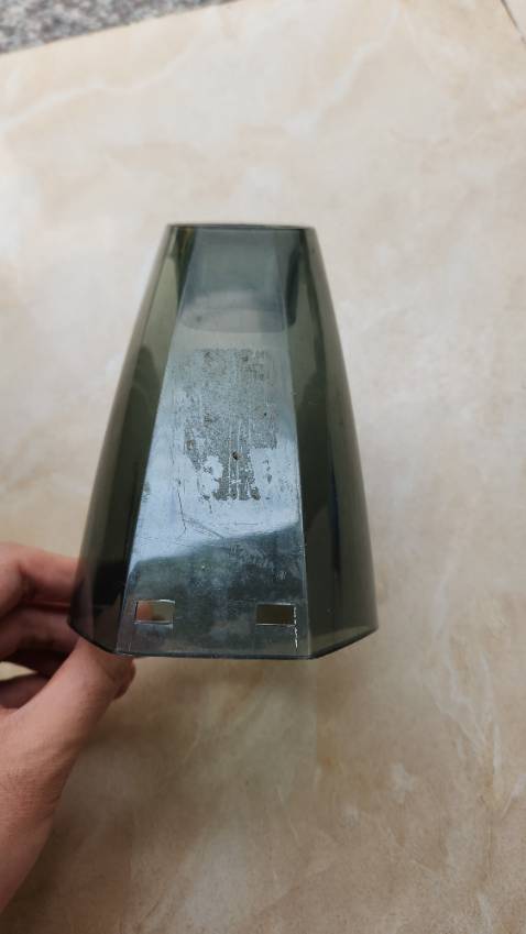 Máy ok, đúng như mô tả, dùng ổn.
Có điều máy của mình khi dùng k may làm vỡ phần vỏ, có liên hệ lại shop để mua phụ kiện thay thế, mình hỏi hàng mới shop gửi mình hàng đã qua sd. Mình có liên hệ lại thì k thấy giải quyết. Dịch vụ sau bán hàng không tốt. Mình thật suqj thất vọng.