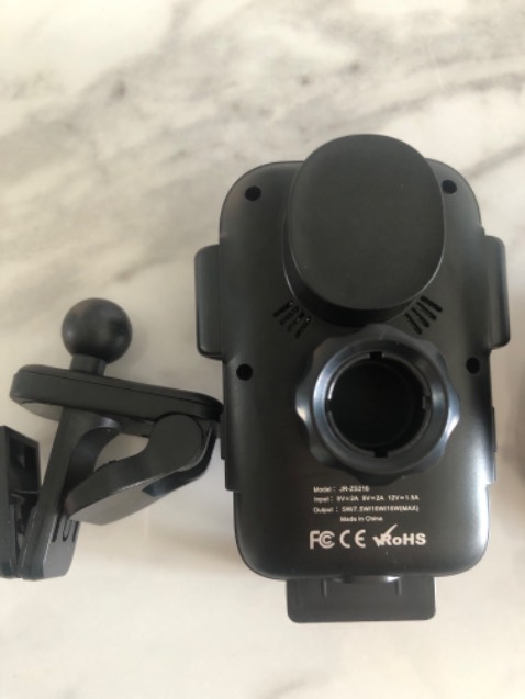 Giá đỡ đẹp cà tiện lợi, hàng như mô tả có chức năng sạc thông minh , rất hài lonhf về sp